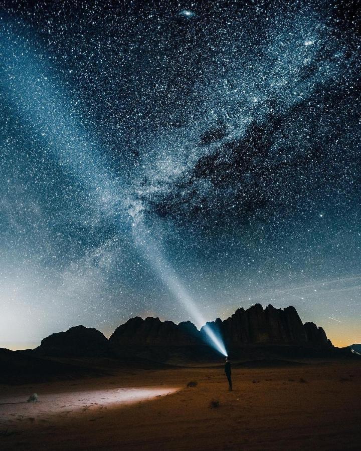 Golden Day Ξενοδοχείο Ουάντι Ραμ Εξωτερικό φωτογραφία